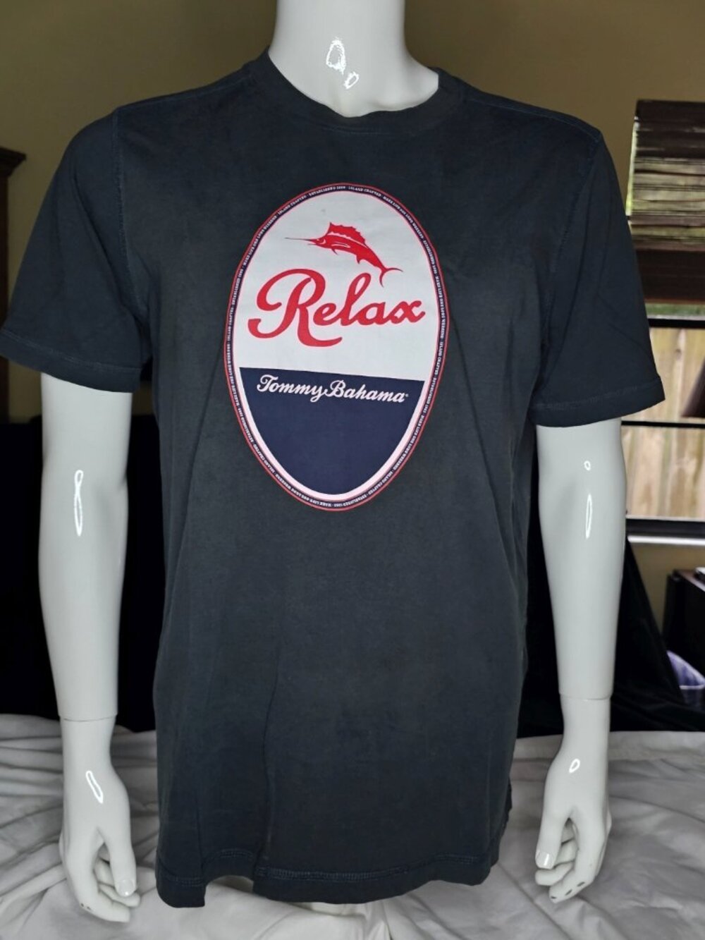 Tommy Bahama Relax Island Modern Fit Black T-shirt size M